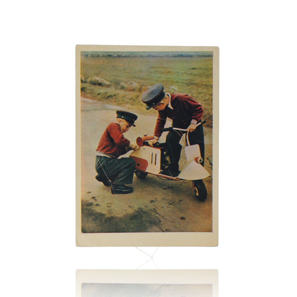 Vaikai su moto